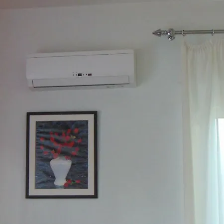 Case de vacanță Kremasti Apartment